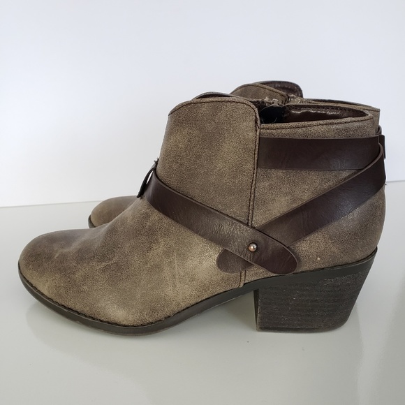 SODA Gray Ankle Bootie Brown Strap size 6 - 6.5 - Picture 4 of 7